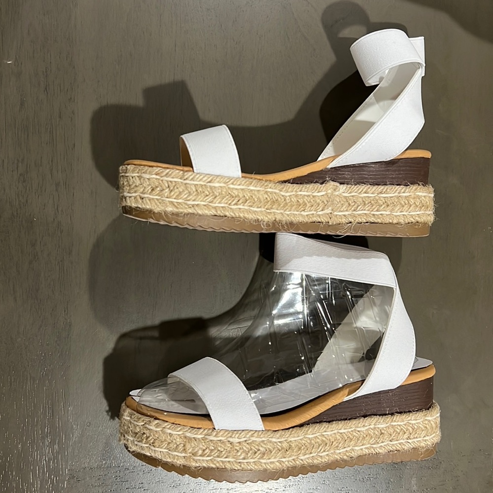 ❤️Platform wedge sandal❤️